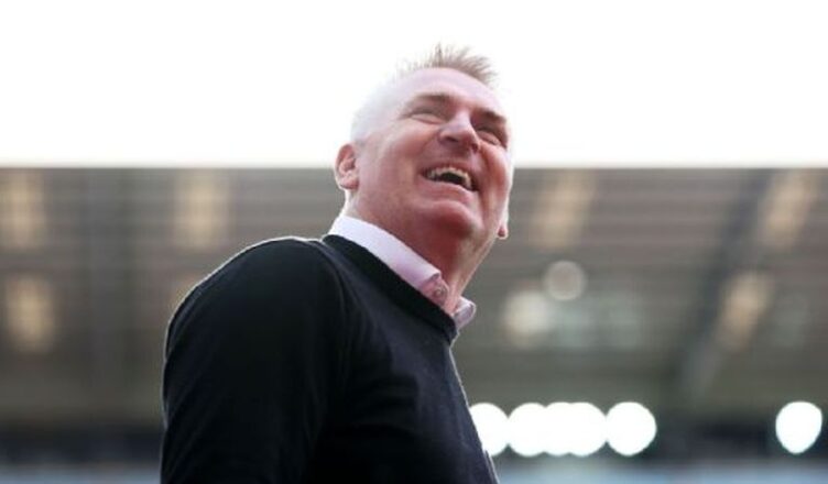 Leicester menunjuk Dean Smith sebagai manager sampai musim akhir di tengah-tengah pertarungan kemunduran Liga Premier