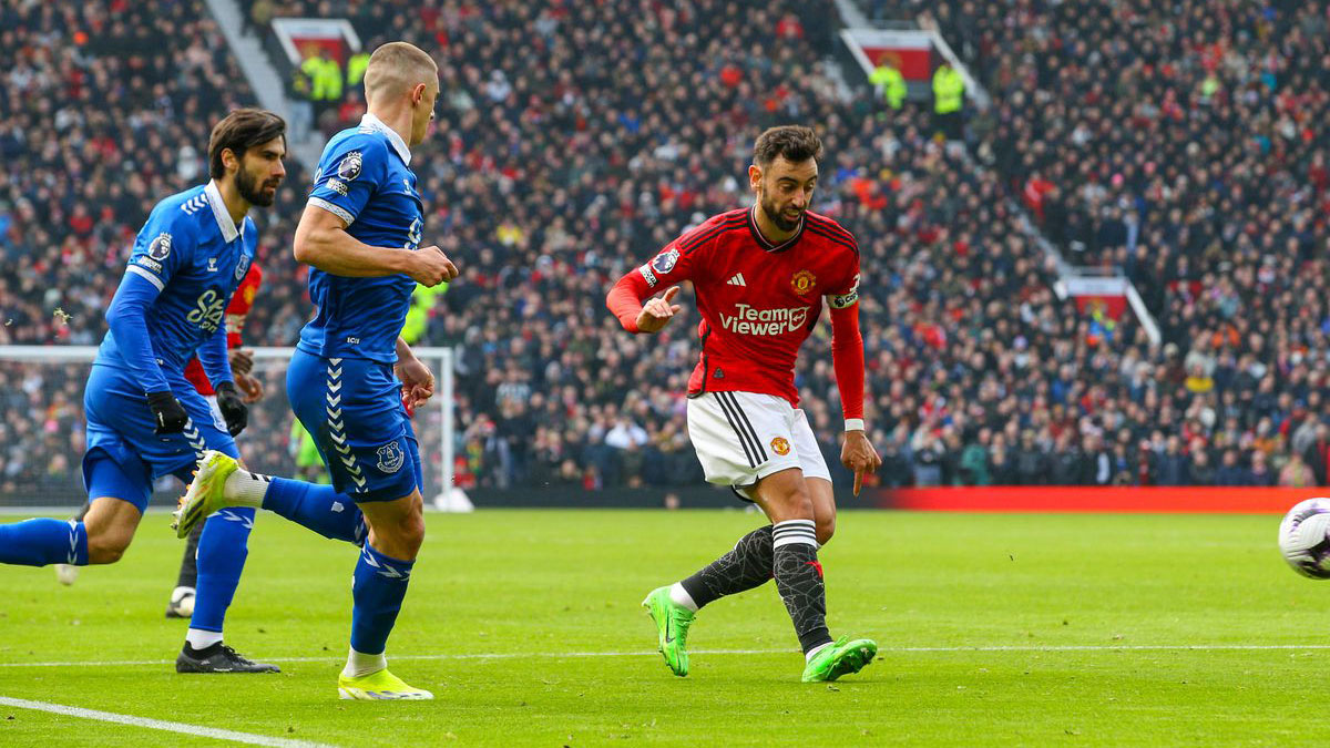 Everton menjamu Manchester United